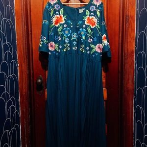 ASOS CURVE size 22 embroidered midi dress